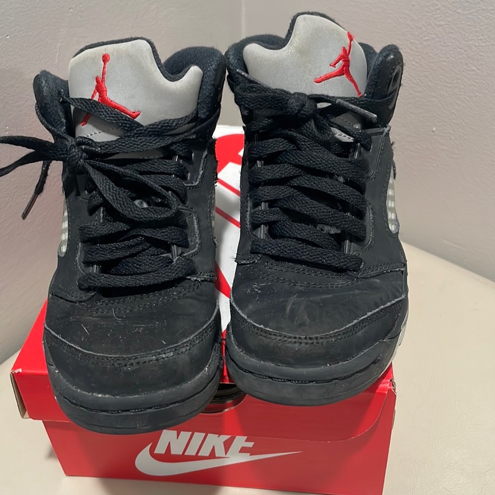 All black retro Jordan 5’s